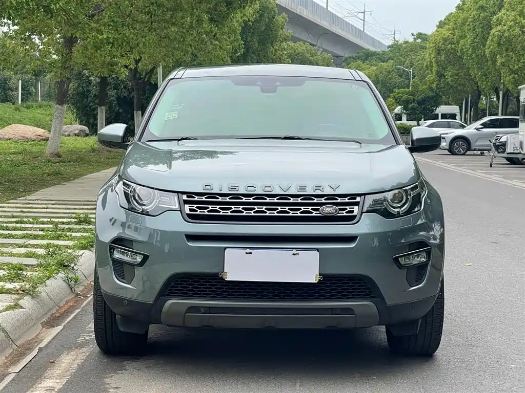 Land Rover Discovery Sport 2018 240PS SE Edition фото 3