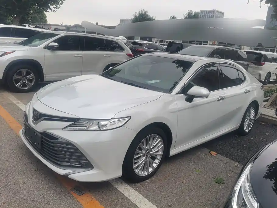Toyota Camry 2018 2.5G Luxury Edition