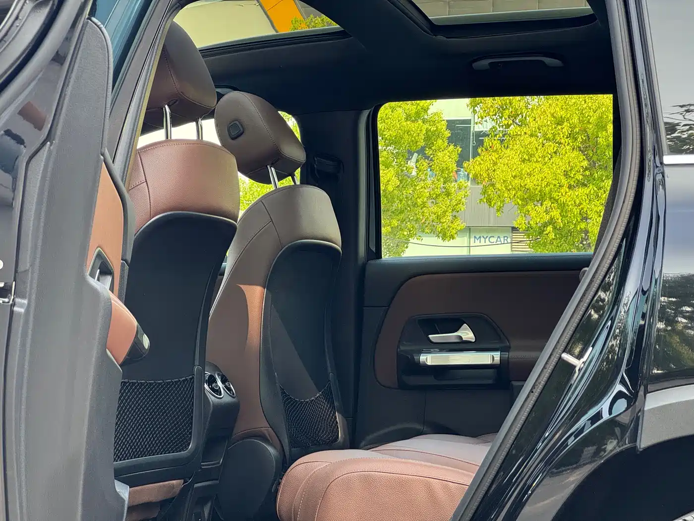 Mercedes-Benz GLB 2022 Model GLB 200 Fashion Edition фото 8