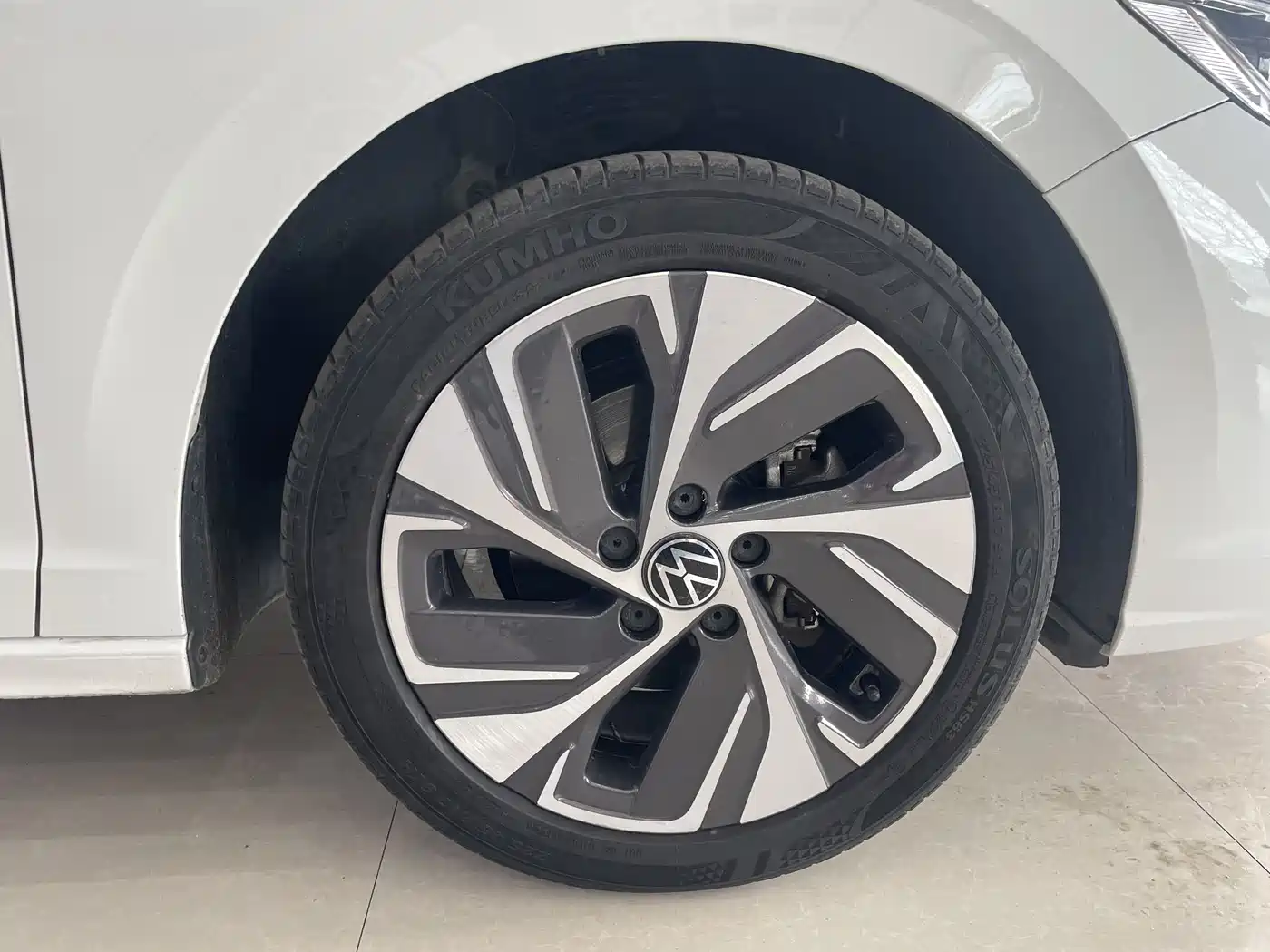 Volkswagen Bora 2023 300TSI DSG Premium Edition фото 16