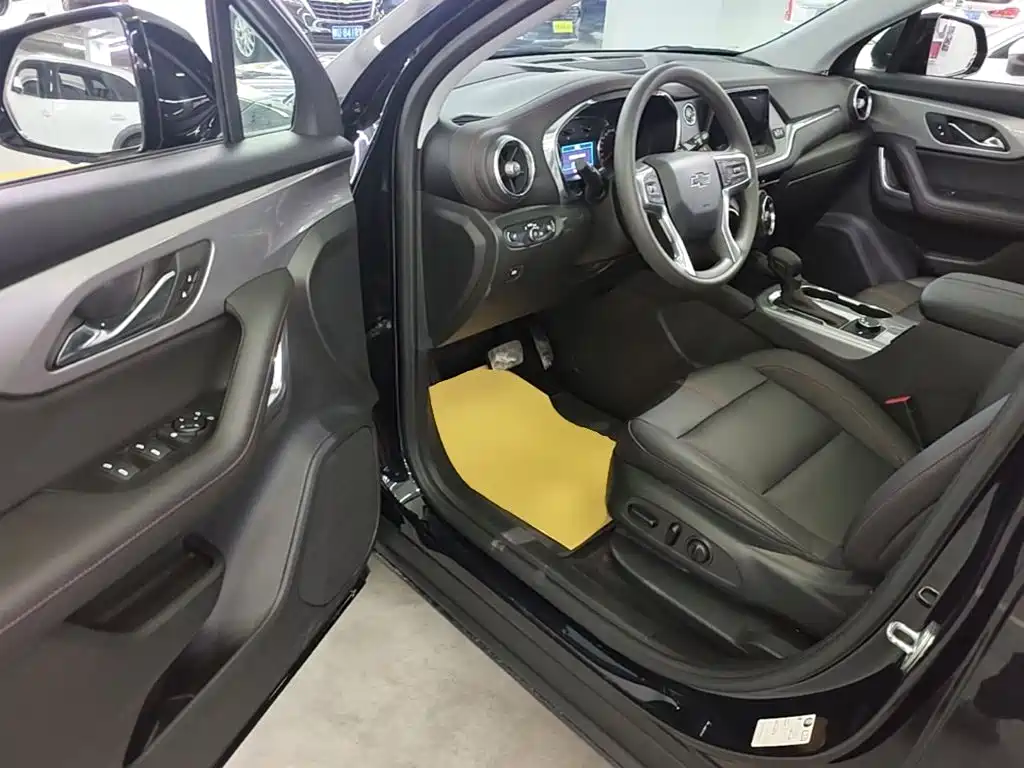 Chevrolet Trailblazer 2021 2020 Redline 650T 5-seater Style Edition