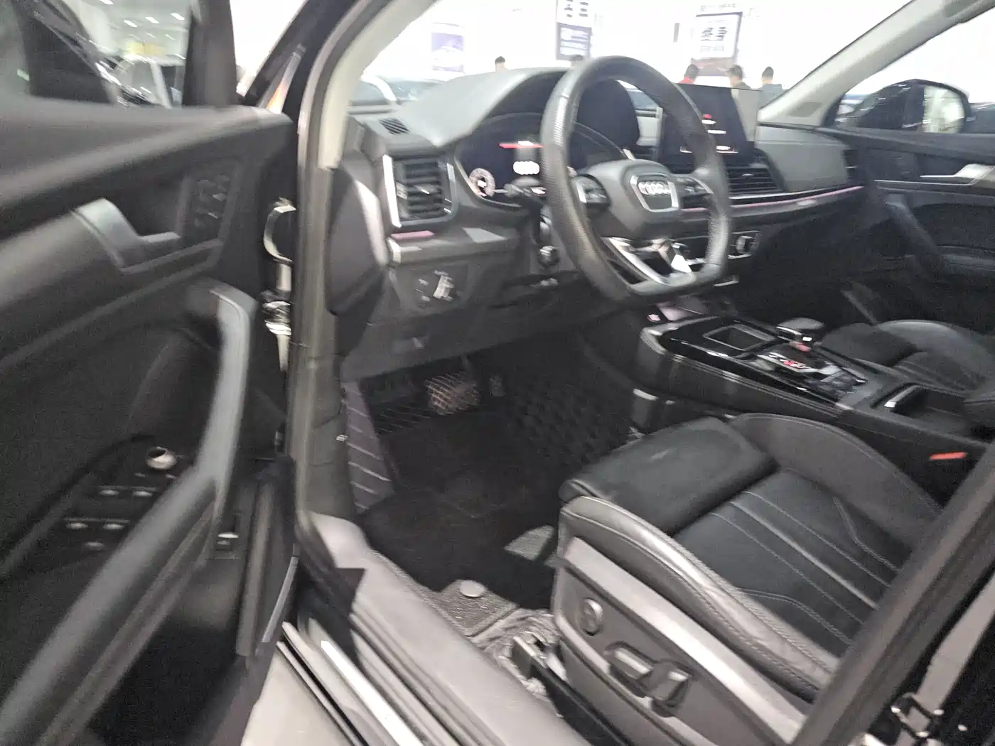 Audi Q5L 2022 45T Luxury Dynamic фото 6