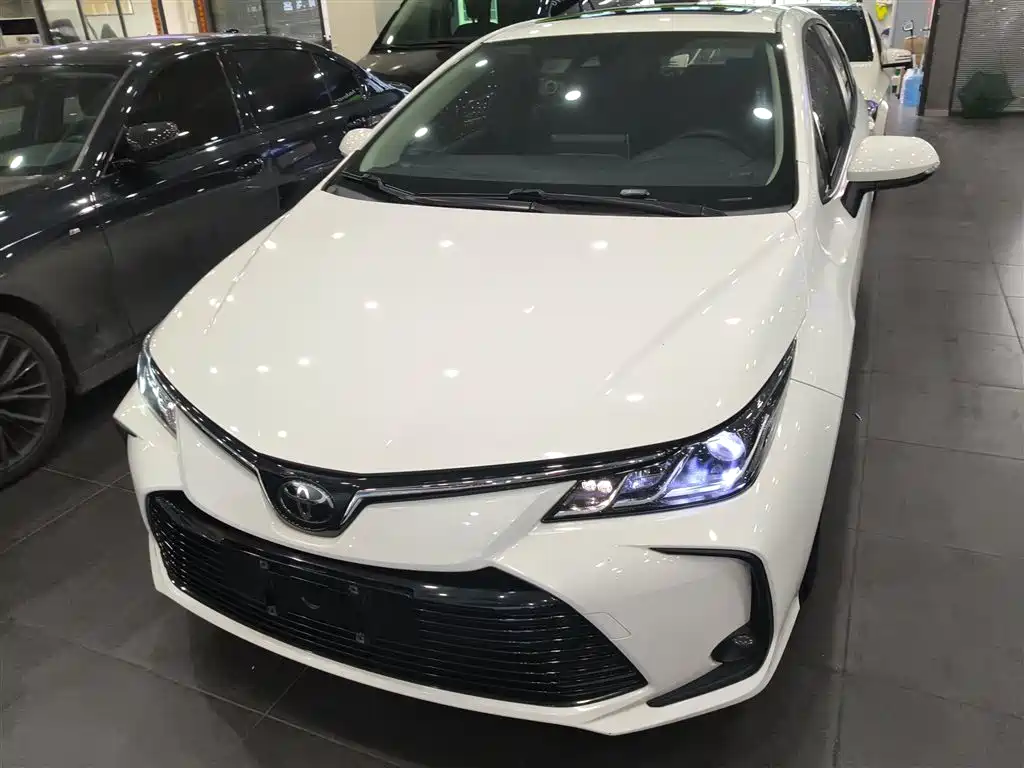 Toyota Corolla 2019 1.2T S-CVT GL-i Elite Edition фото 3