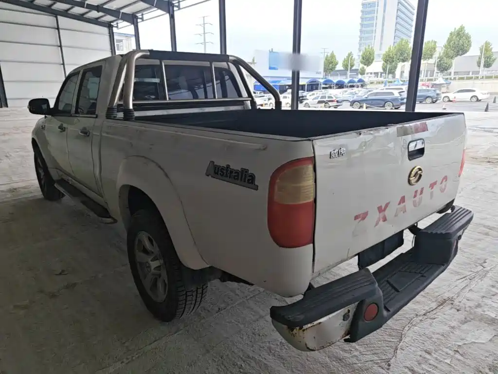 ZTE Weihu 2020 2017 2.4L Off-Road Edition Gasoline China V 2WD Standard Double Cab 4G69S4N