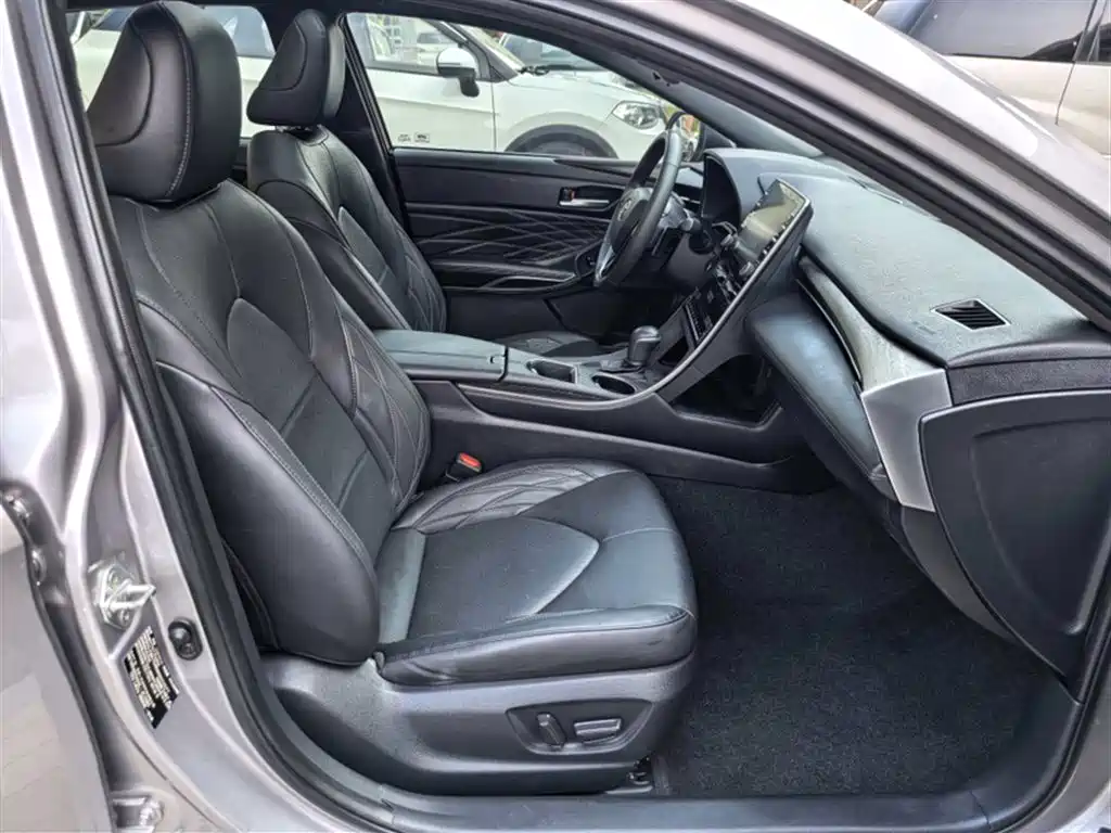 Toyota Avalon 2019 2.5L Touring Premium Edition China VI фото 15