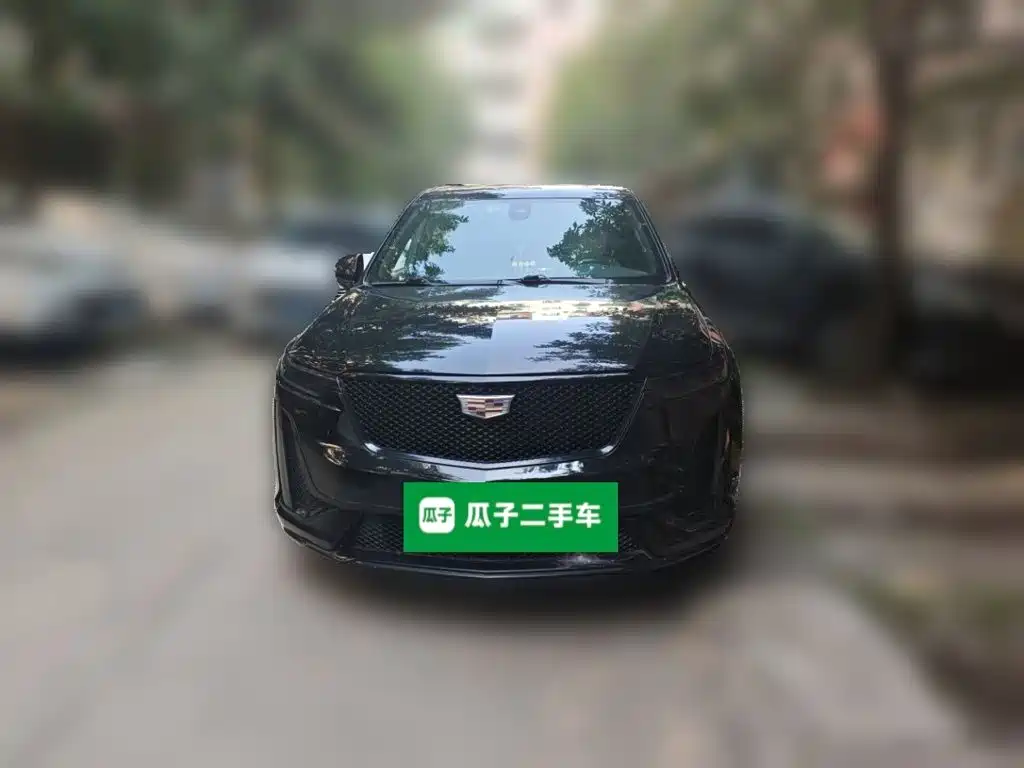 Фото 2 - Cadillac XT6