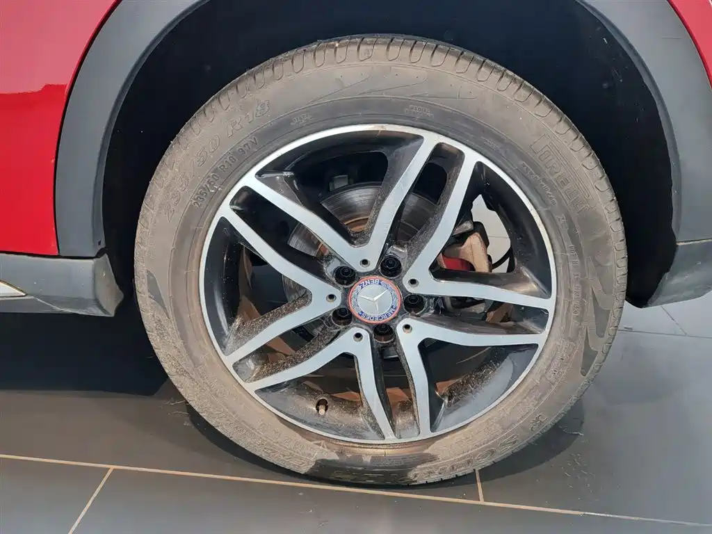 Mercedes-Benz GLA 2015 GLA 220 4MATIC Fashion Edition фото 11