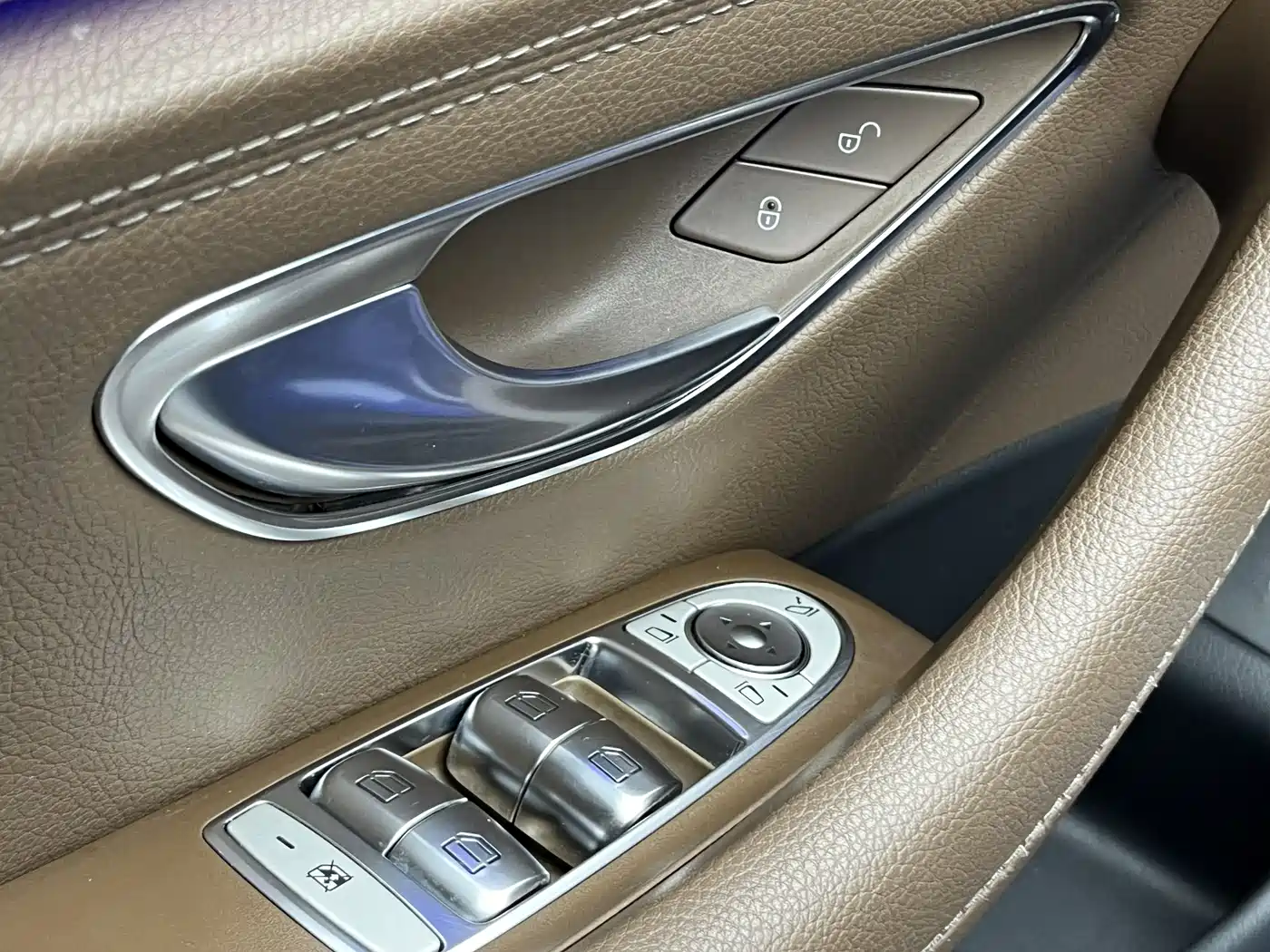 Mercedes-Benz E-Class 2019 E 200 L Sport фото 11
