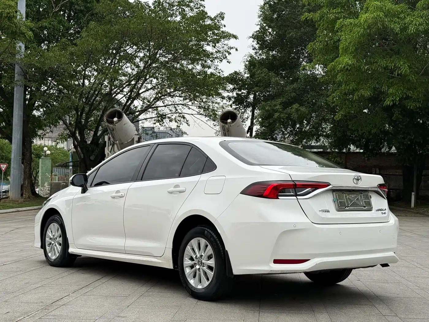 Toyota Corolla 2021 1.2T S-CVT Pioneer Edition фото 13
