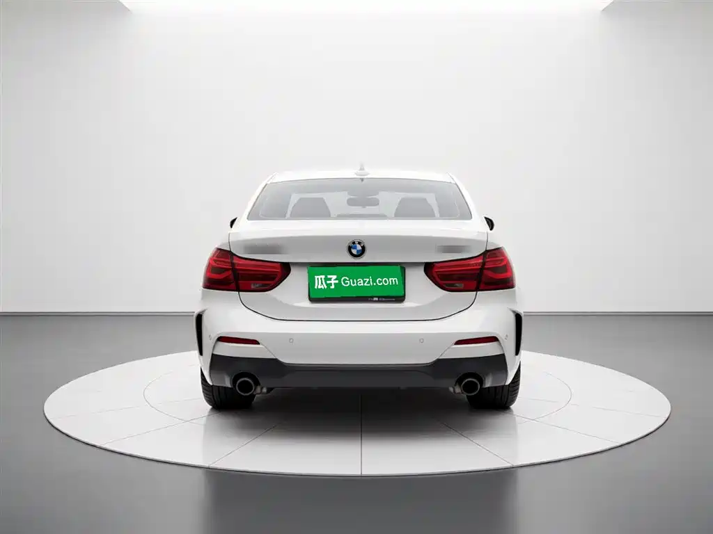 BMW 1 Series 2022 125i M Sport Shadow Edition фото 3