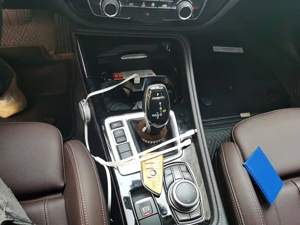 BMW 1 Series 2022 125i M Sport Shadow Edition фото 10