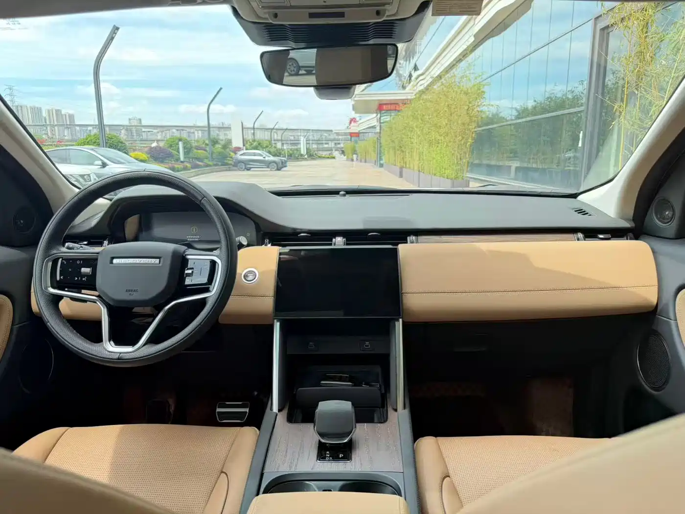 Land Rover Discovery Sport 2023 249PS R-Dynamic SE Performance Technology Version фото 5
