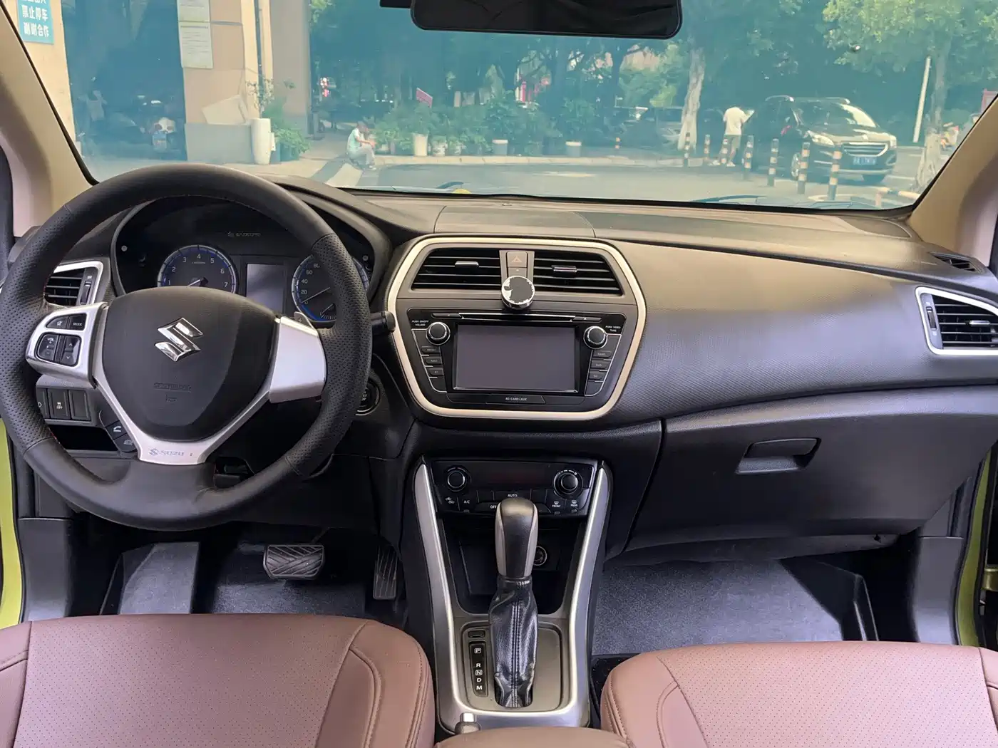 Suzuki SX4 S-Cross 2014 2014 1.6L CVT 2WD Elite