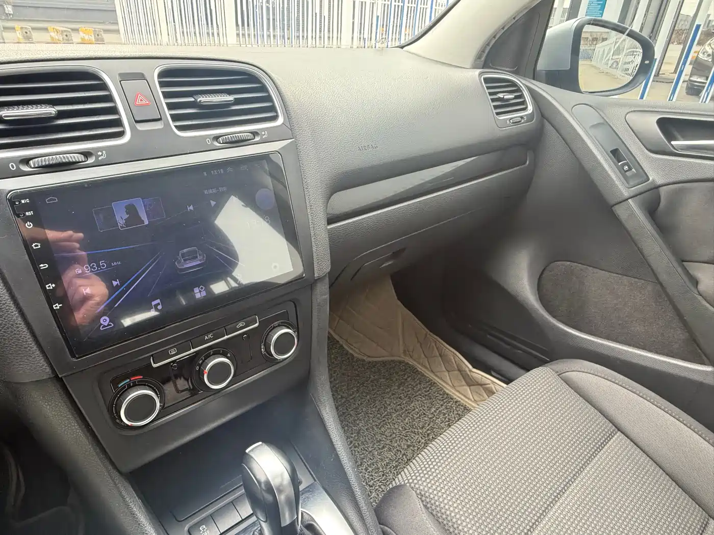 Volkswagen Golf 2012 1.6 Automatic Comfort Type фото 17
