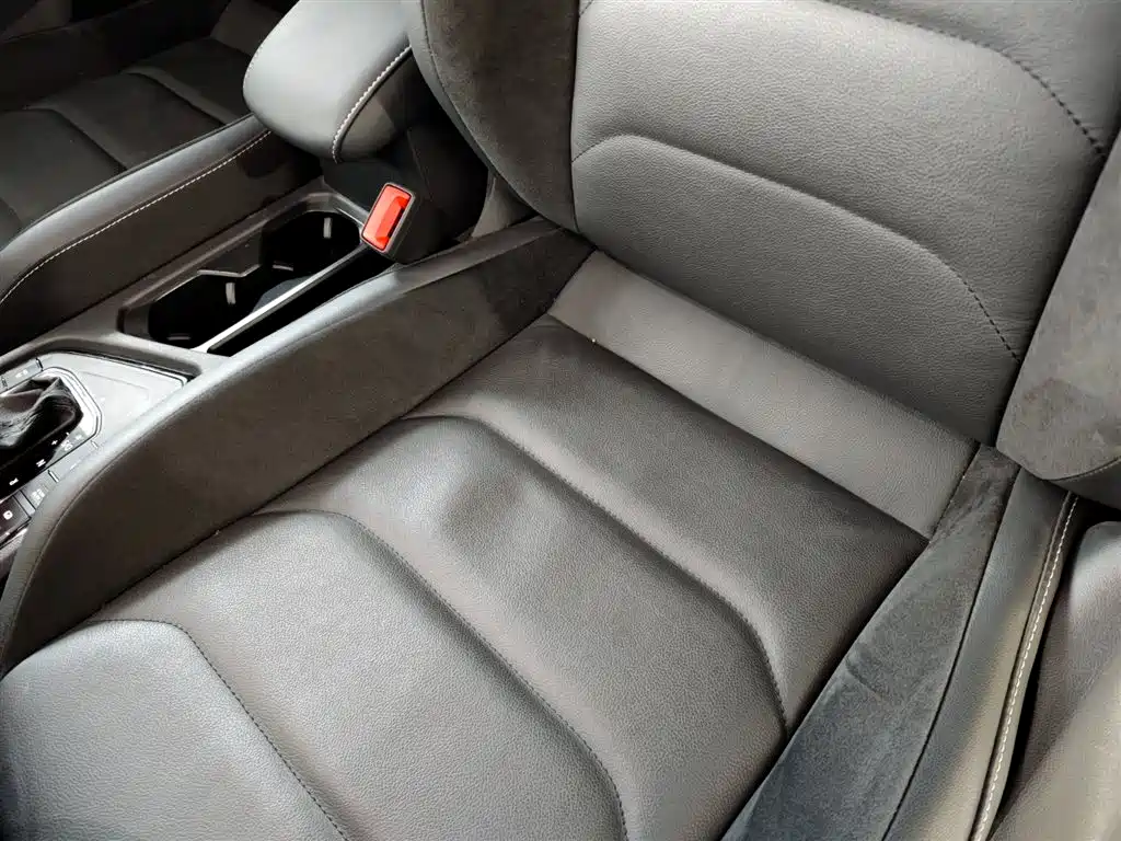 Volkswagen Tiguan L 2017 380TSI Automatic 4WD Luxury Edition фото 18