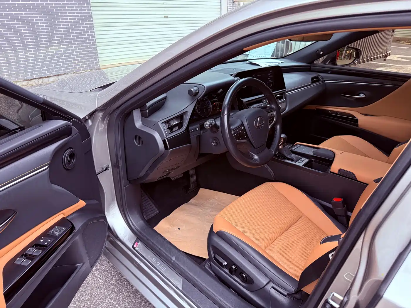 Lexus ES 2021 260 Excellence Edition фото 12