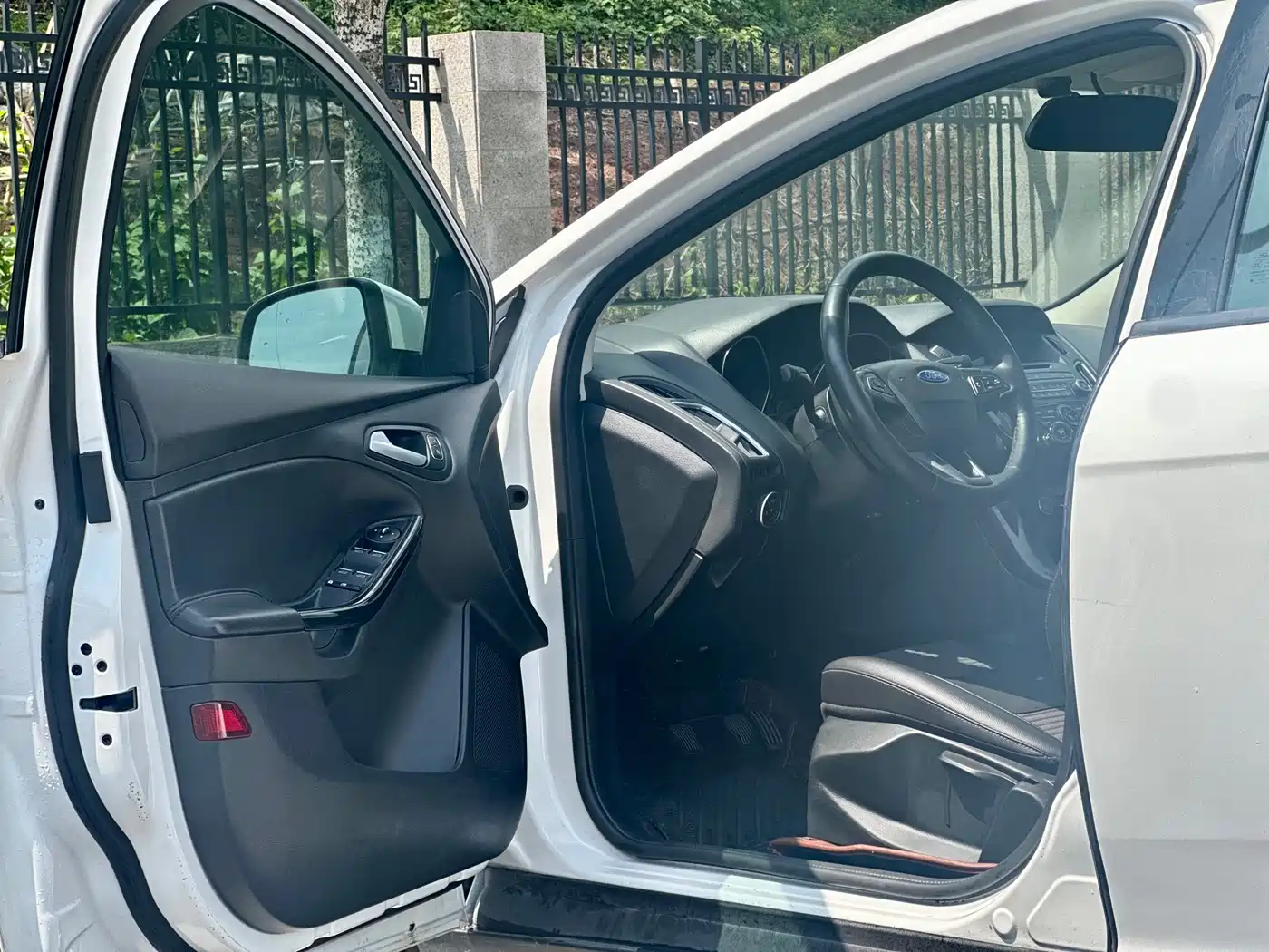 Photo 19 - Ford Focus