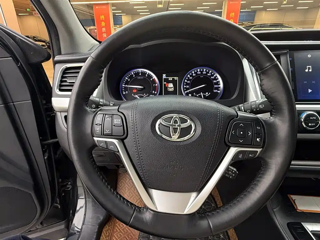 Toyota Highlander 2018 2.0T 4WD Premium 7-seater China VI фото 8