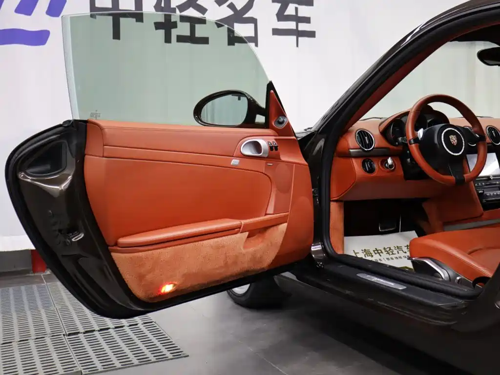 صورة 5 - Porsche Cayman