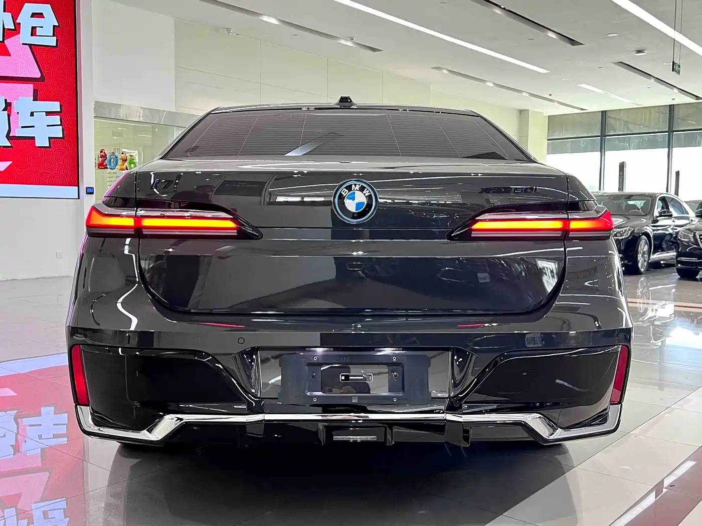 BMW i7 2023 eDrive50L Premium M Sport Package фото 10