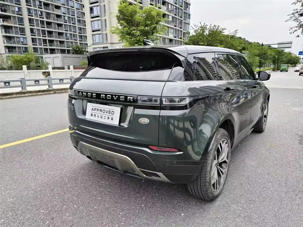 Land Rover Range Rover Evoque 2026 Range Rover Evoque L SE фото 5