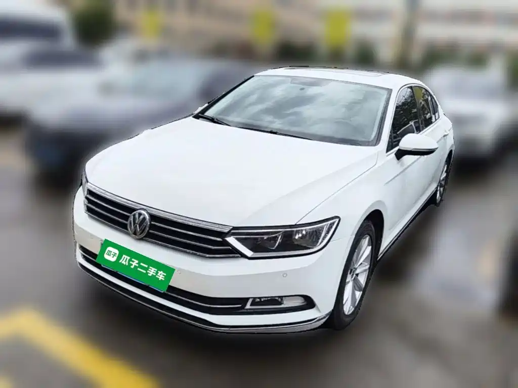 Photo 1 - Volkswagen Magotan