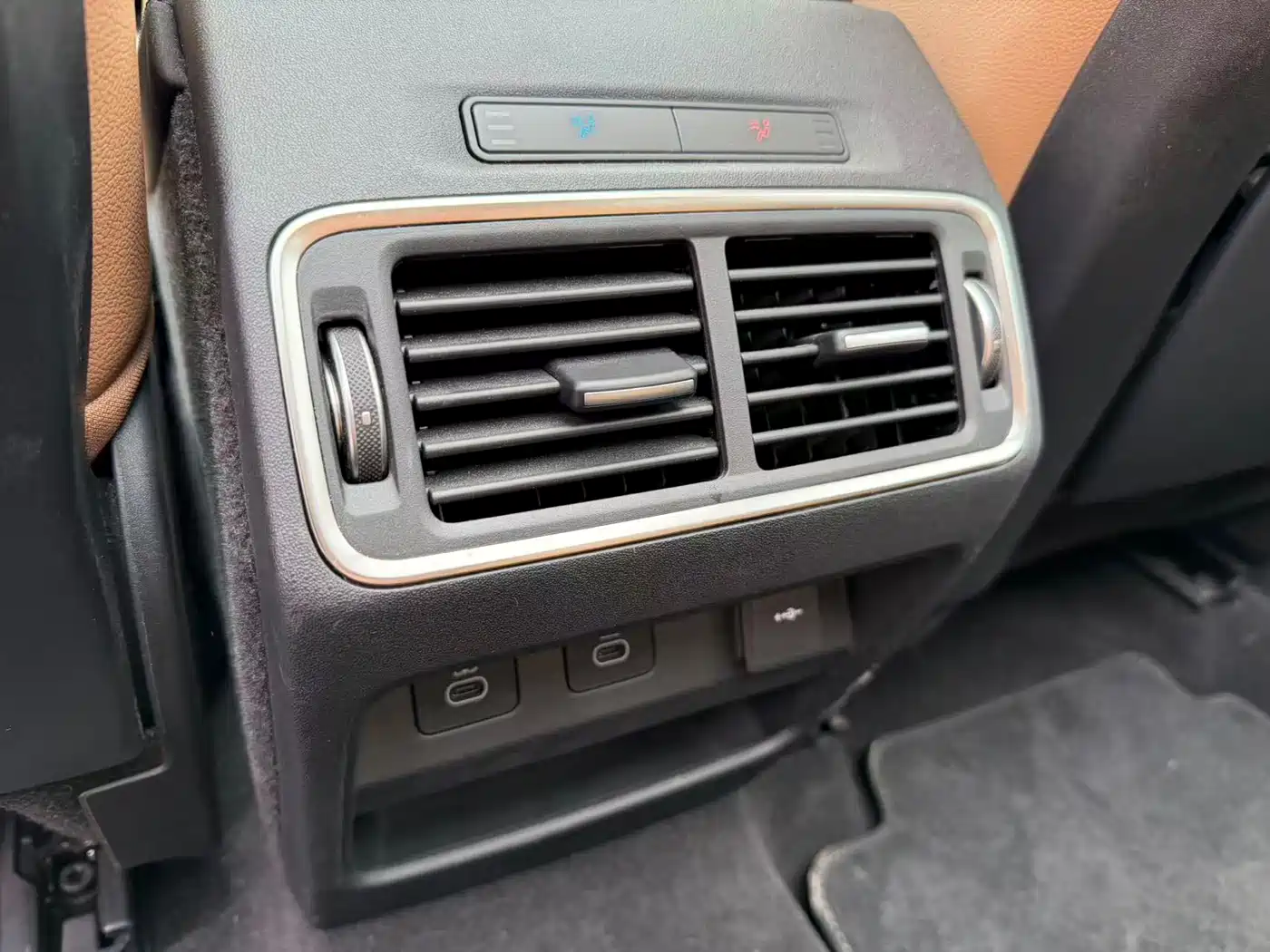 LAND ROVER DISCOVER SPORTS