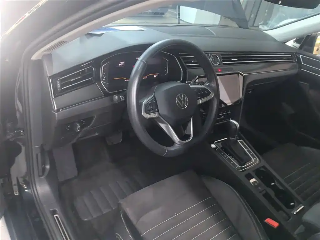 Volkswagen Magotan 2020 330TSI DSG Luxury фото 10