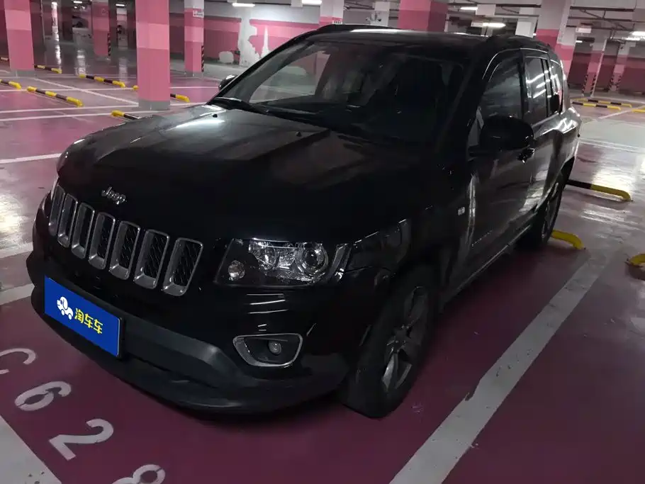 Jeep Compass (Import) 2014 2014 2.4L 4WD Serpentine Collector's Edition