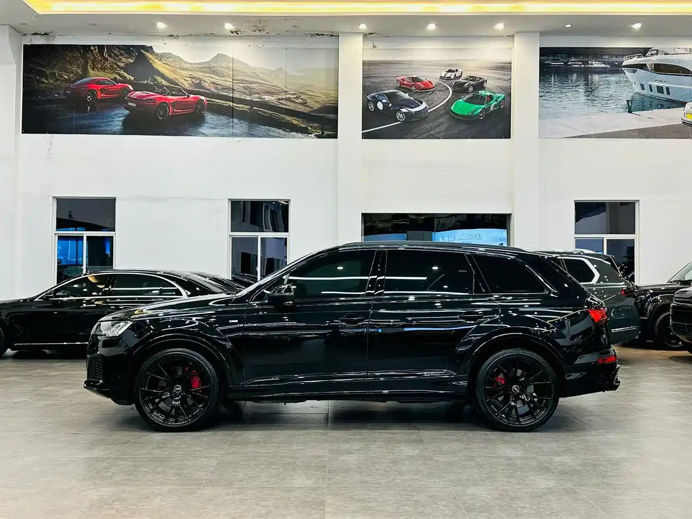 Audi Q7 2023 55 TFSI quattro S line Ice & Snow Sport Edition фото 3