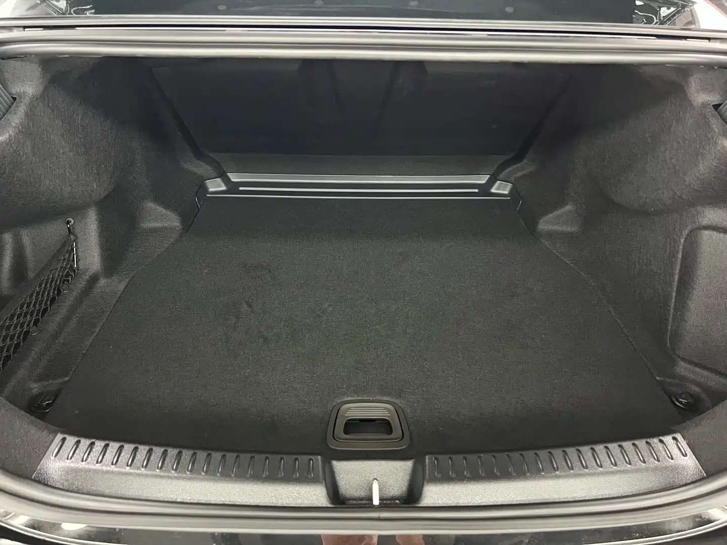 Фото 26 - Mercedes-Benz E-Class
