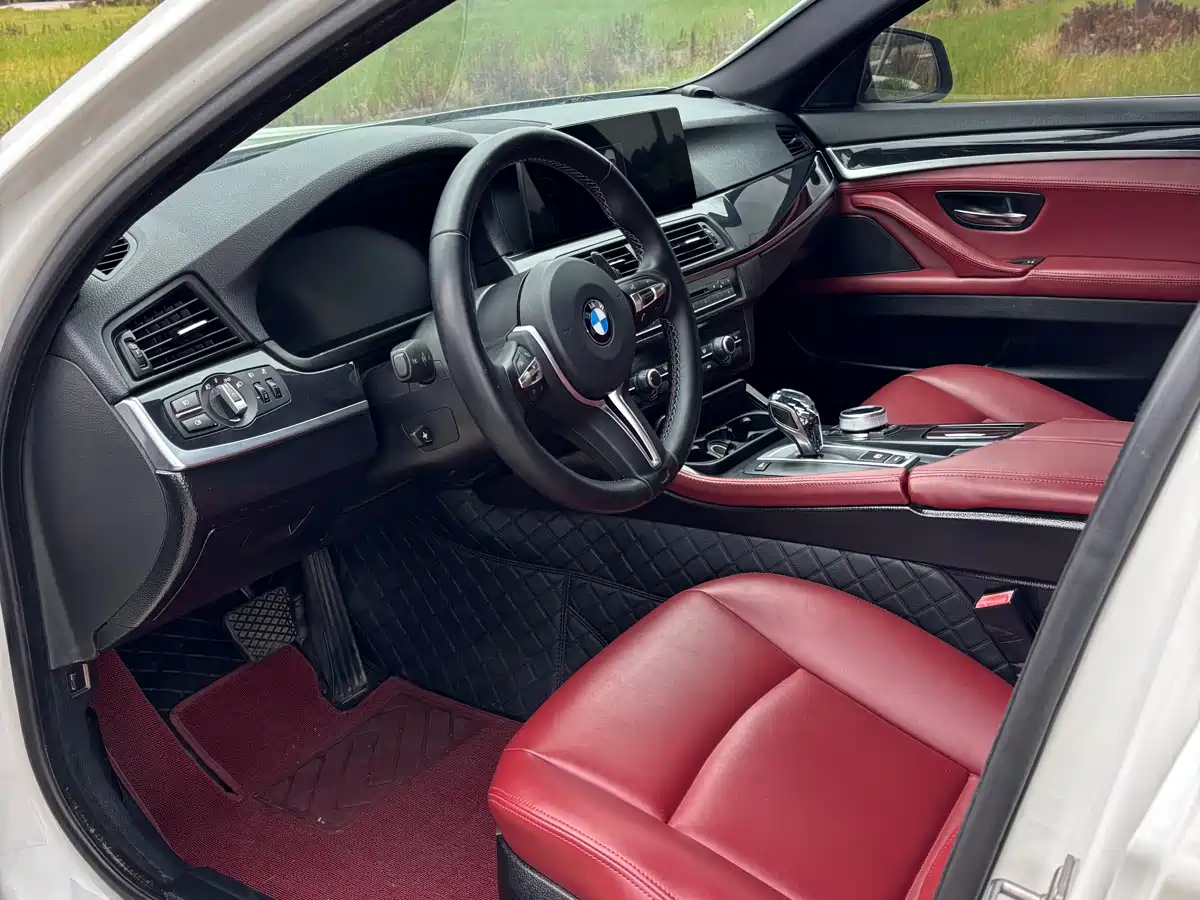 BMW 5 Series 2011 520Li Elegance фото 11
