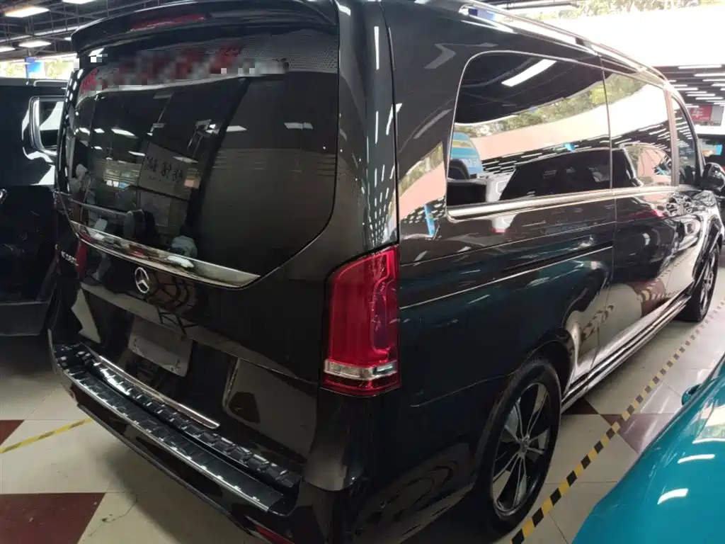 Mercedes-Benz V-Class 2020 Model V 260 L Long Wheelbase Luxury фото 7