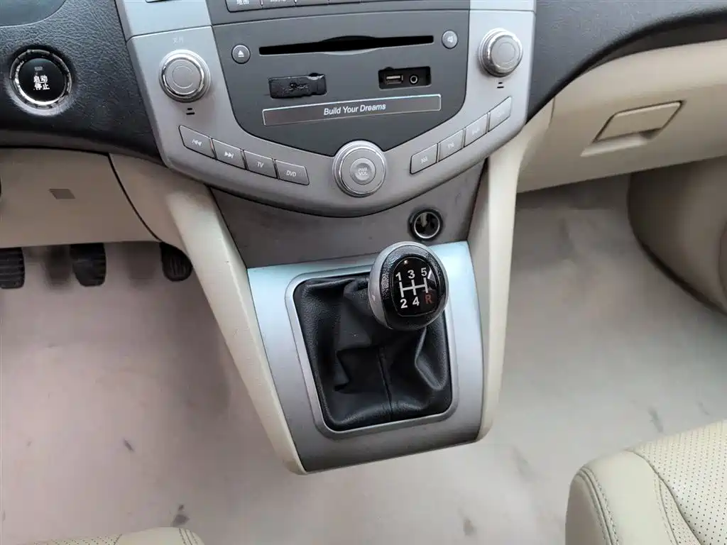BYD S6 2013 Joy Edition 2.0L Manual Premium 5-seater фото 13