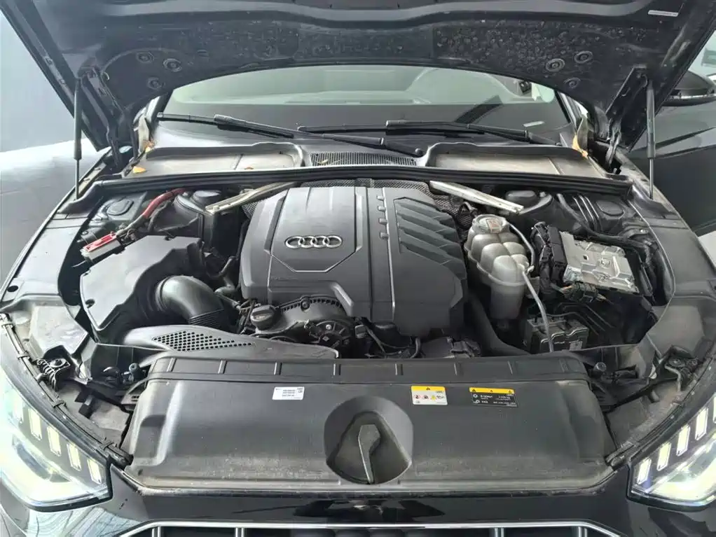 Audi A4 (Import) 2023 Model allroad quattro фото 13