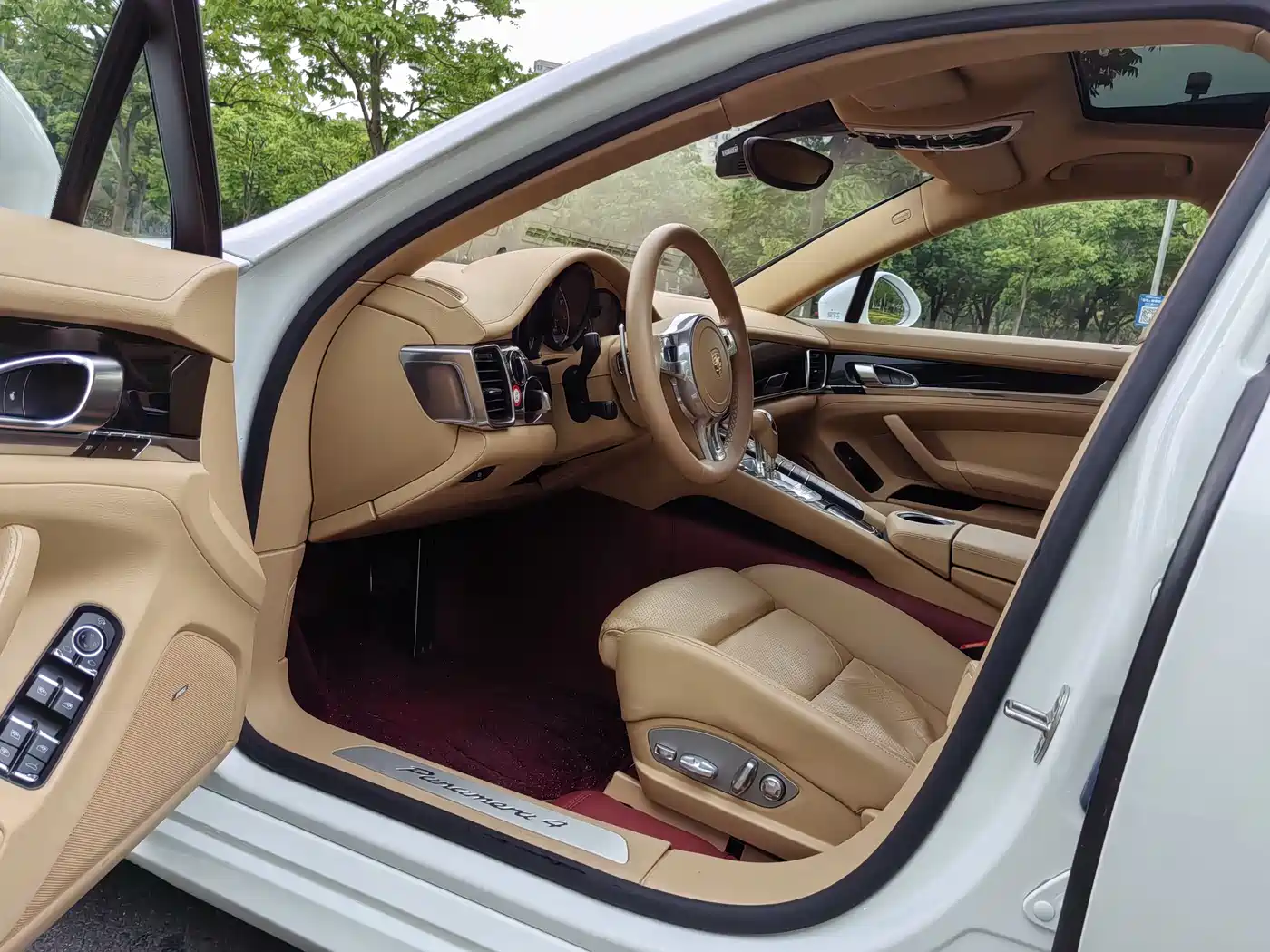 Porsche Panamera 2014 Panamera 4 3.0T фото 13