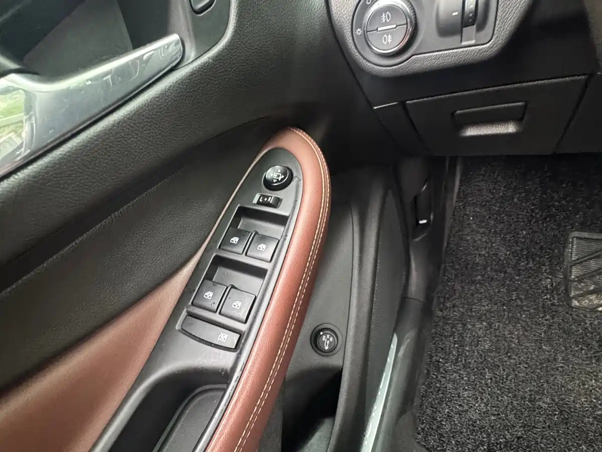 Buick Envision Plus 2015 2014 28T 4WD Luxury