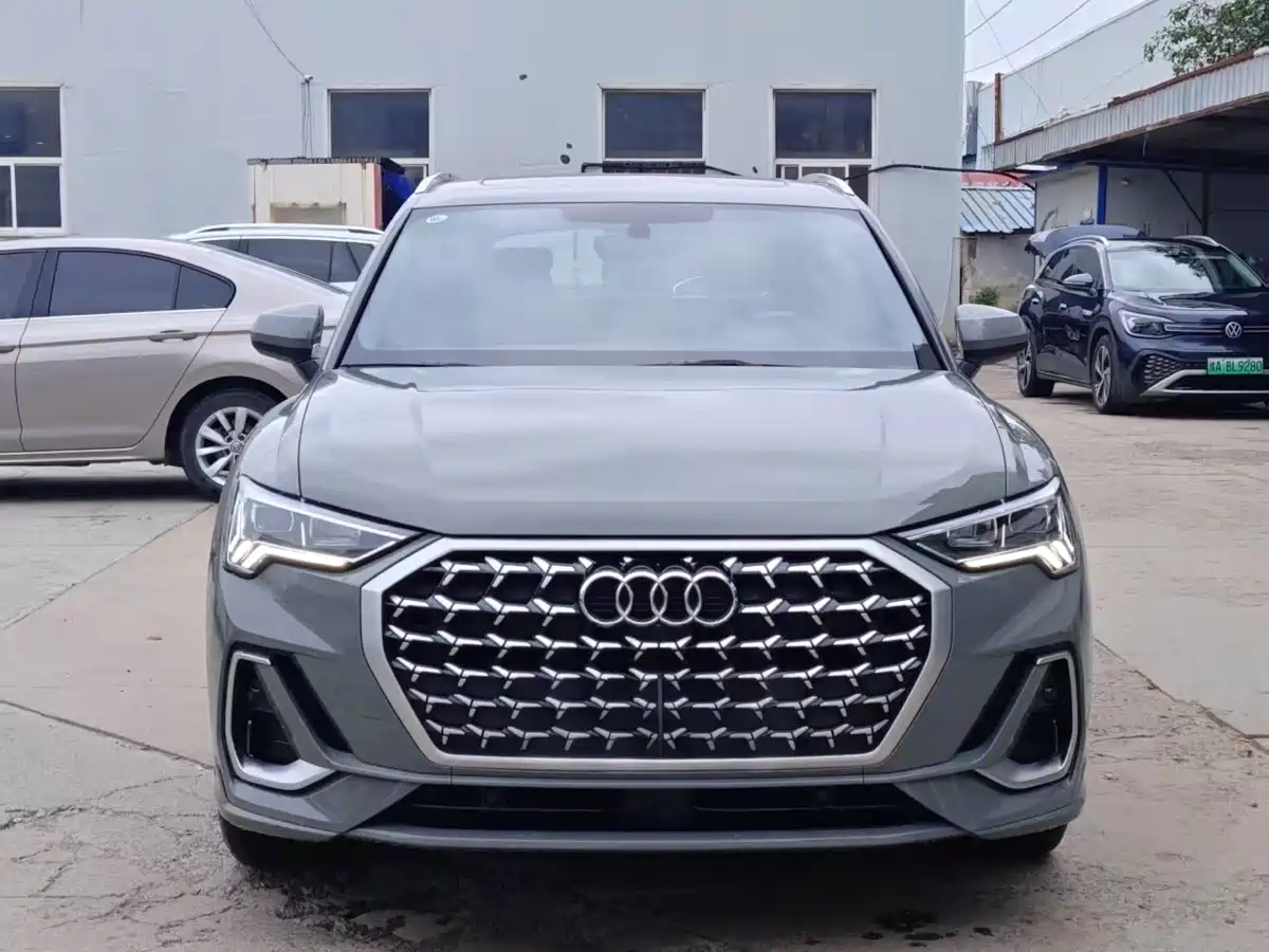 صورة 2 - Audi Q3