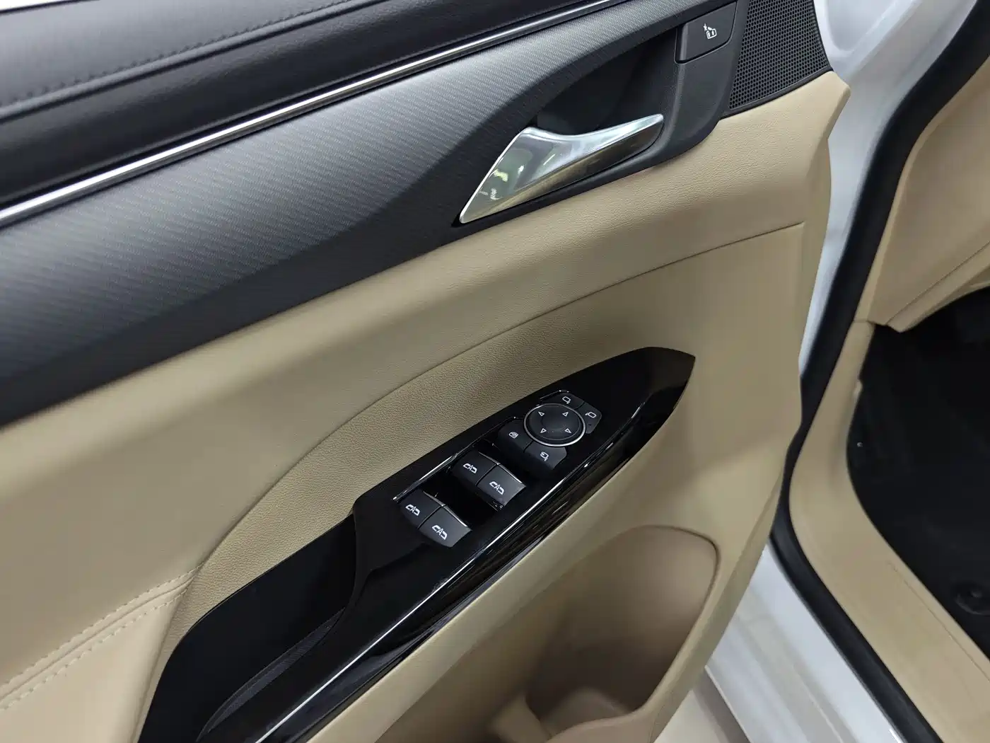  Buick Buick GL8 New Energy 2025 Land Honor Premium Edition 7-Seater 15
