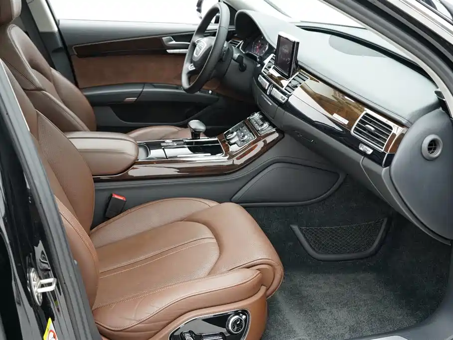 Audi A8 2016 A8L 45 TFSI quattro Luxury фото 28