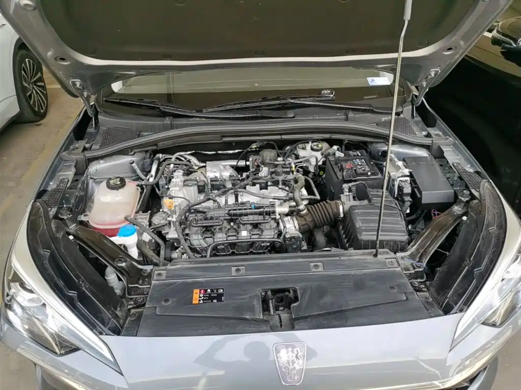 Roewe i5 2025 2023 1.5L CVT Luxury Edition