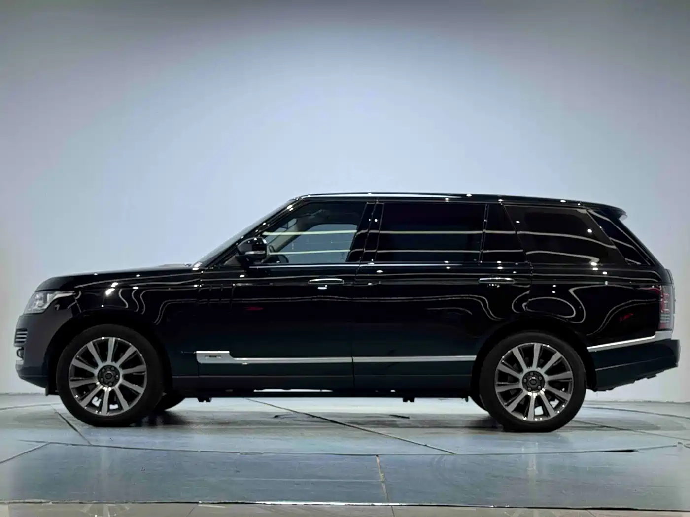 Land Rover Range Rover 2016 5.0 SC V8 AB Ultimate Autobiography LWB фото 17