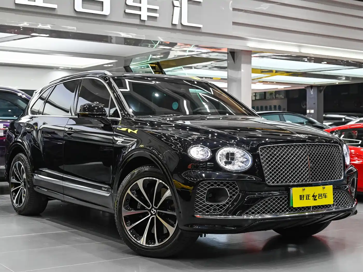 BENTLEY TIMYUE PLUG-IN HYBRID