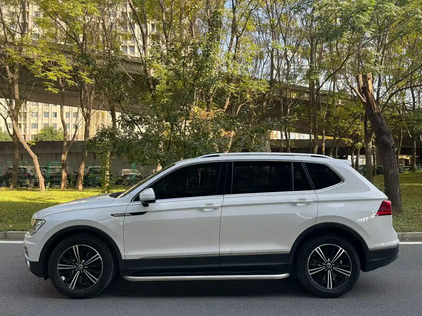 Volkswagen Tiguan L 2020 330TSI Auto 2WD Trend China VI фото 4