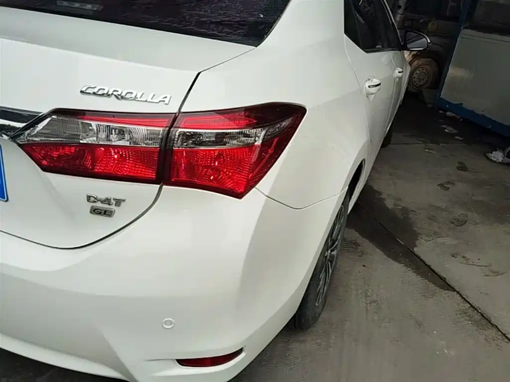 Toyota Corolla 2017 Facelift 1.2T S-CVT GL фото 8