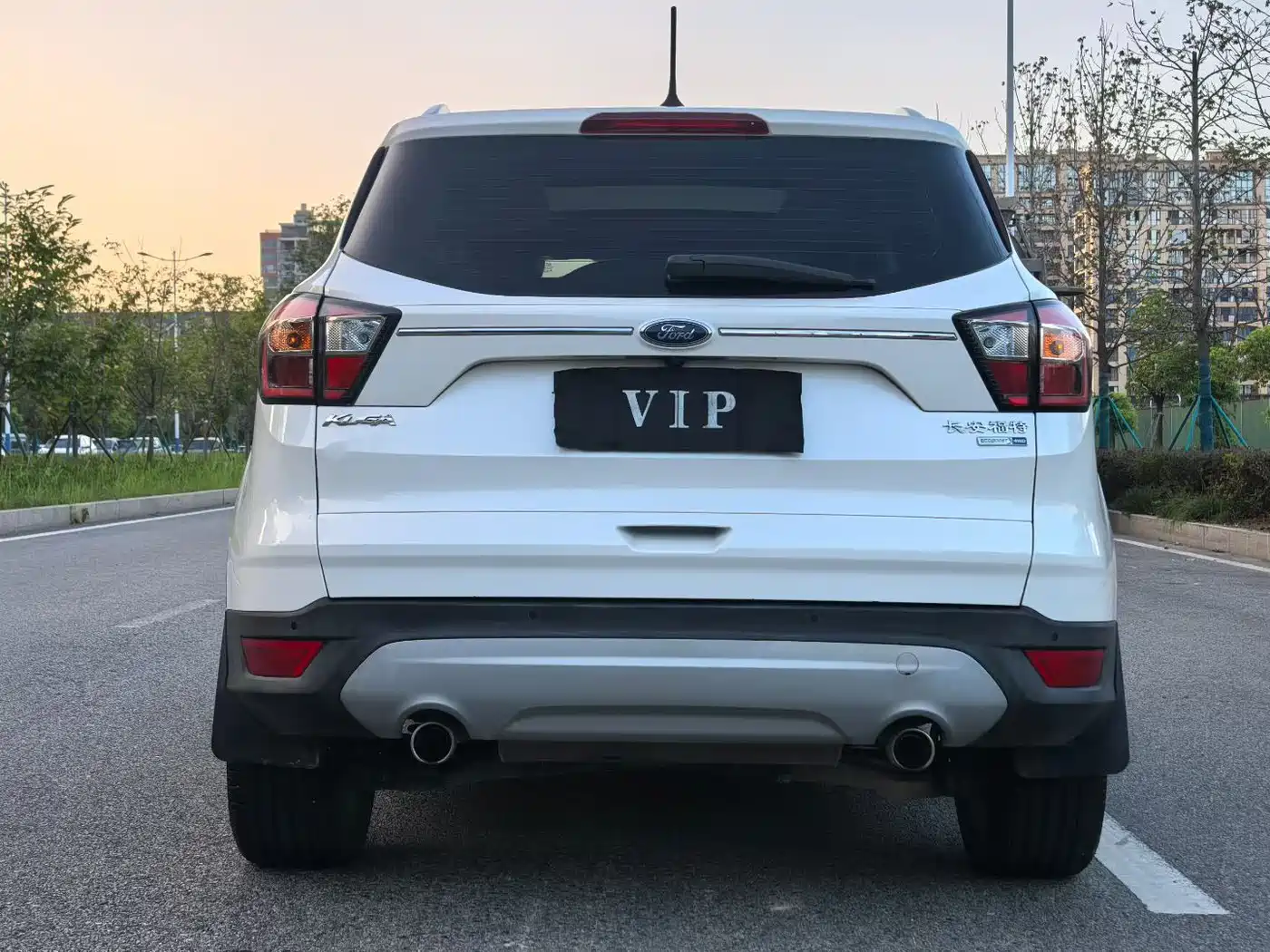 Фото 8 - Ford Kuga