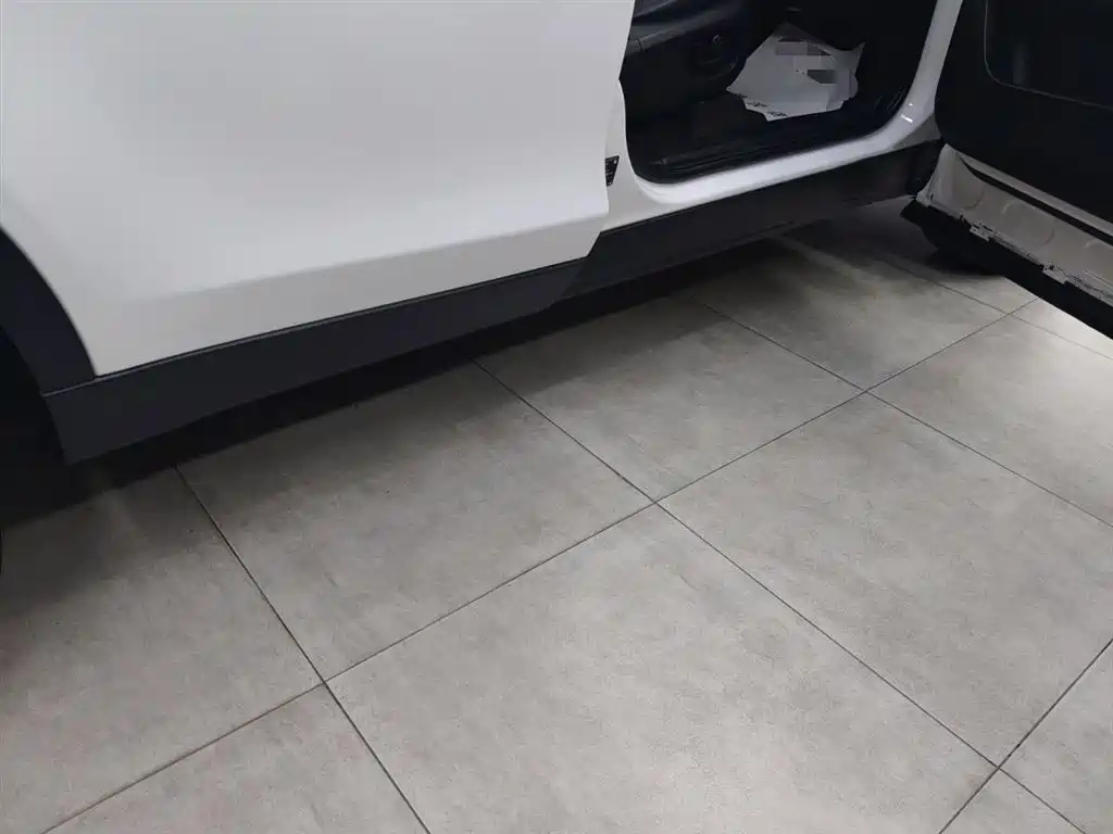 Land Rover Discovery Sport 2018 240PS PURE Edition фото 21