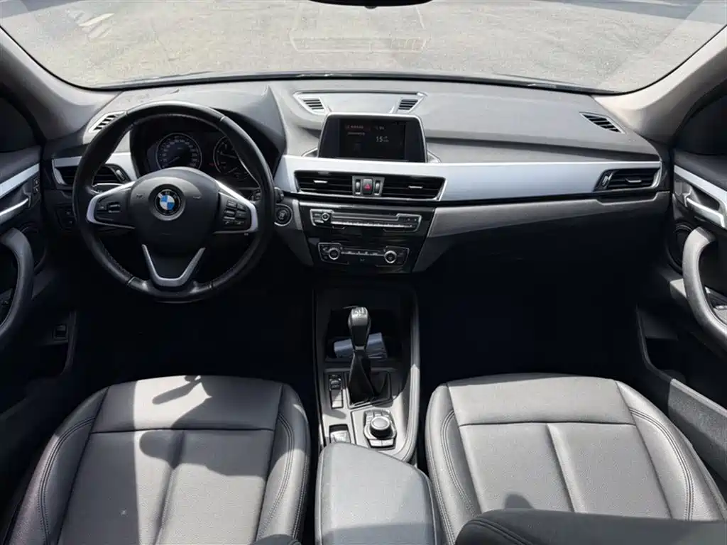 BMW X1 2019 sDrive18Li Fashion Model фото 19