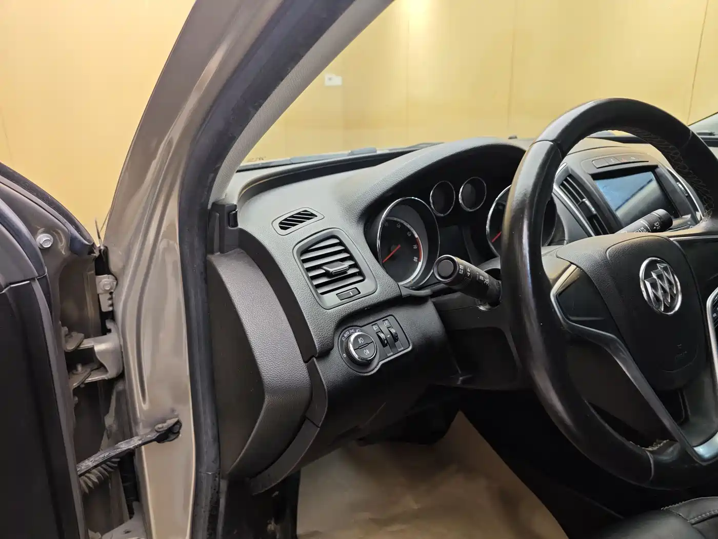 Buick Regal 2014 1.6T Fashion Technology Type фото 12