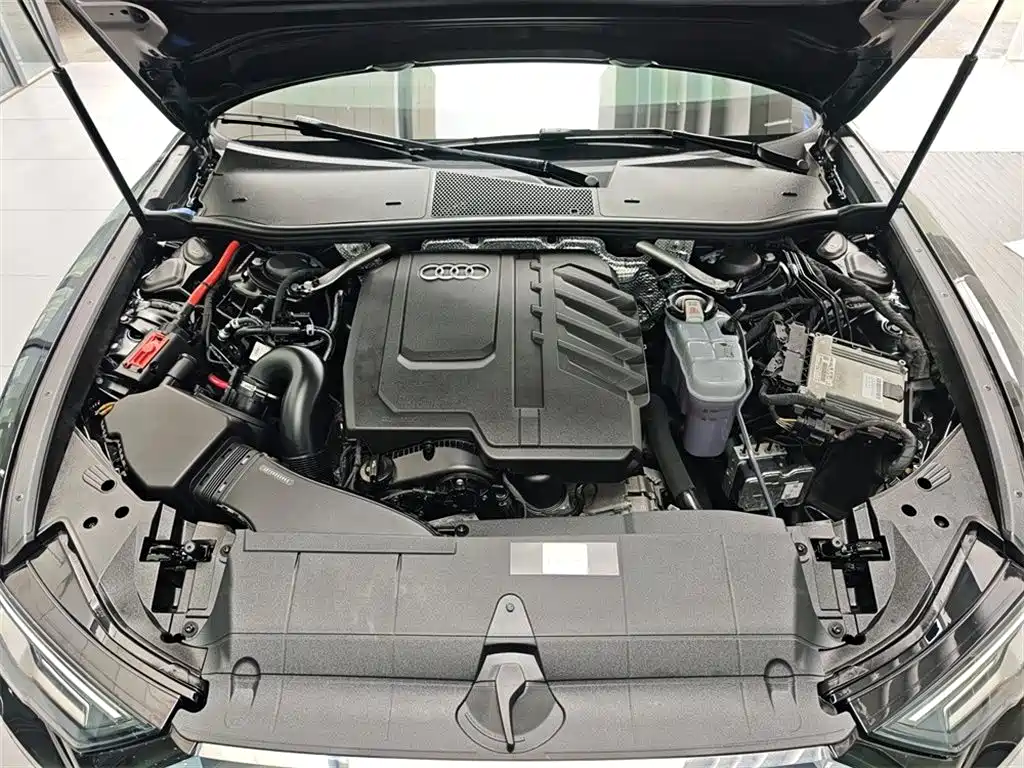 Audi A6L 2023 Facelift 40 TFSI Luxury Dynamic фото 8